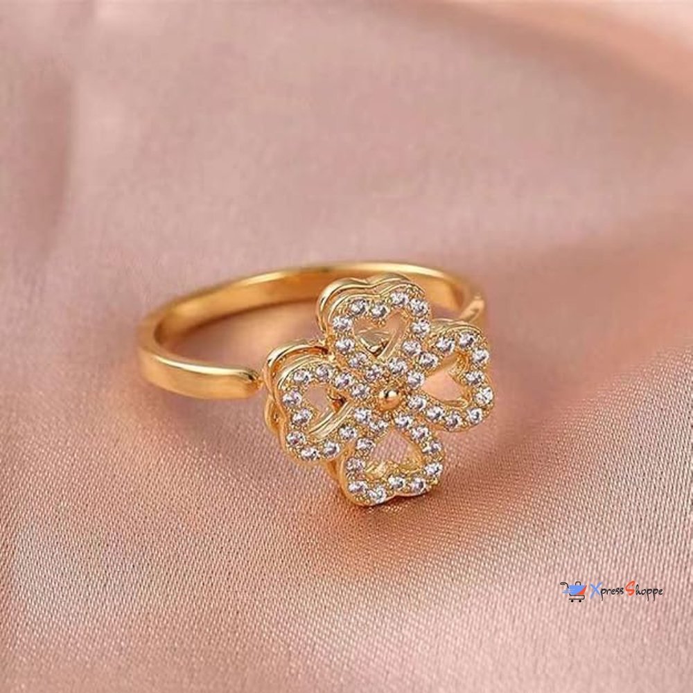 Four-Leaf Clover Spinning Gold Ring